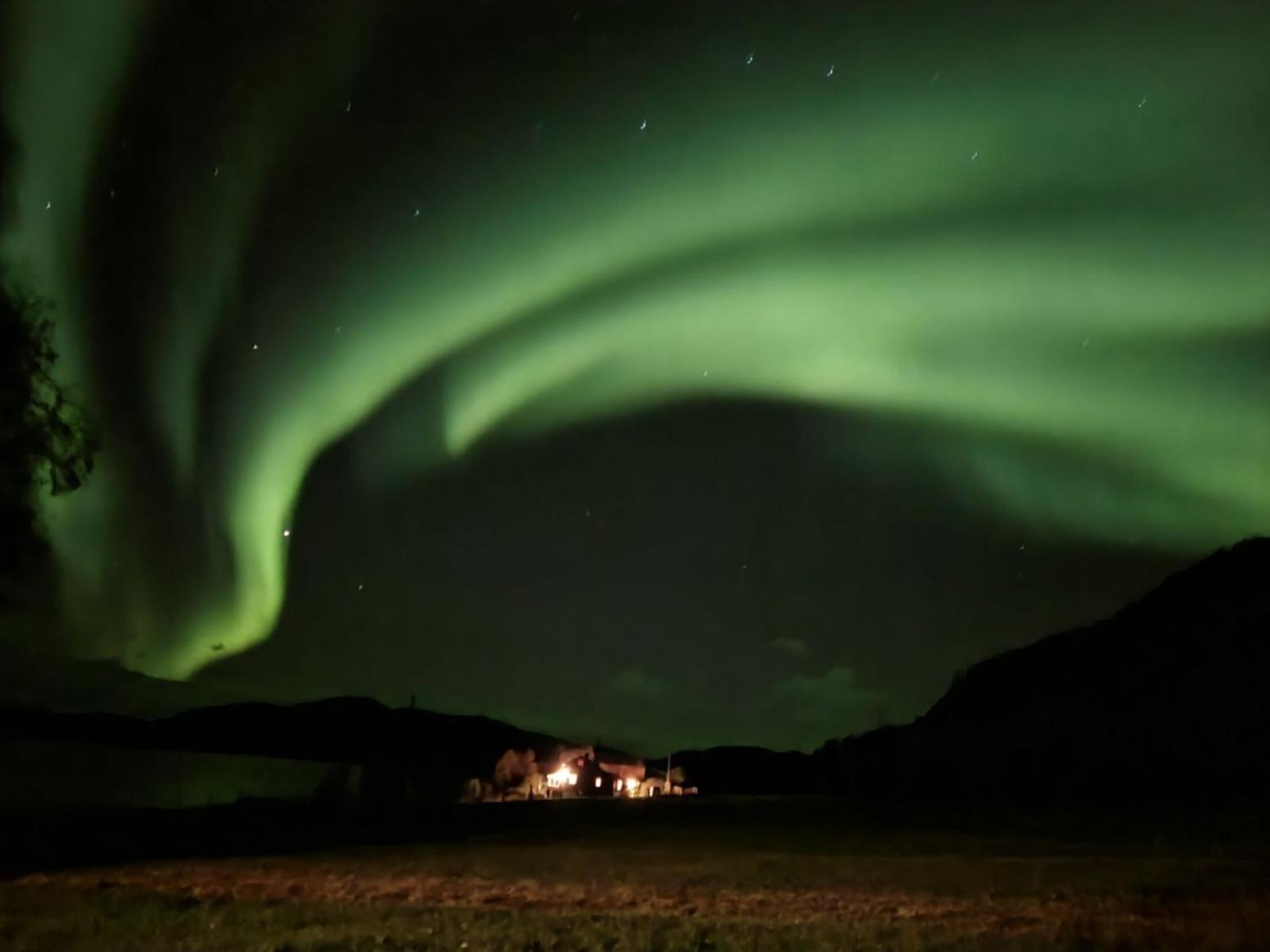 Unique And Charming Holiday Home With Fantastic Sea Views Tromsø Eksteriør billede